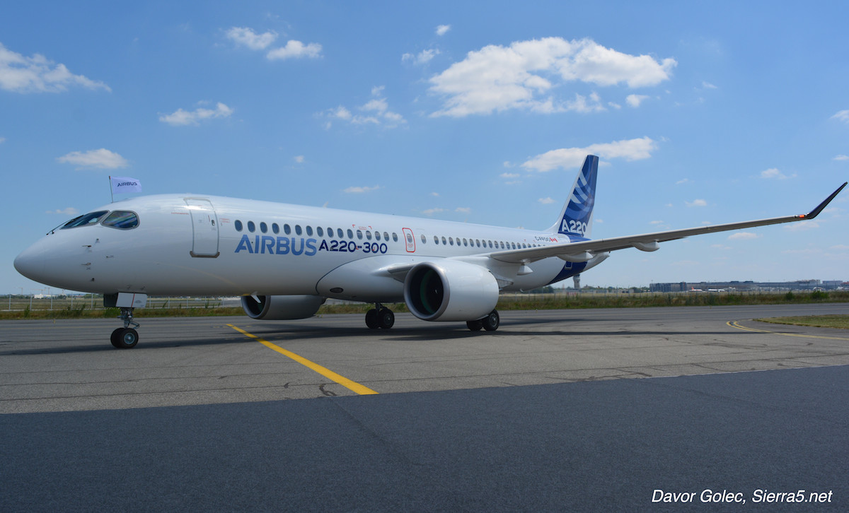 Airbus A220 2