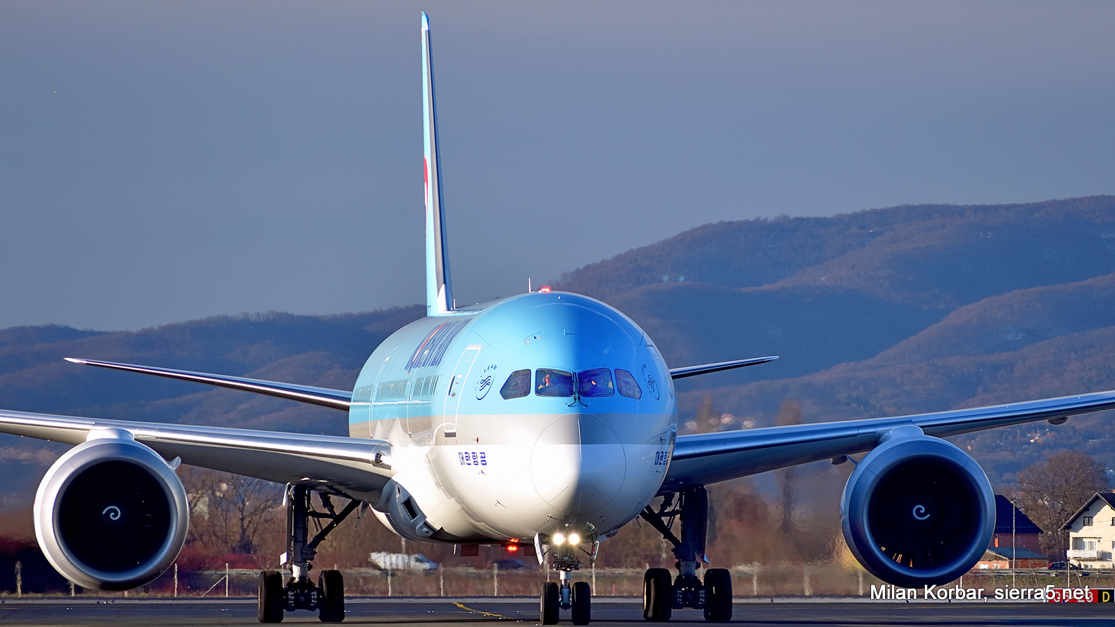 Korean Air - B787 Dreamliner Korean Air - B787 Dreamliner