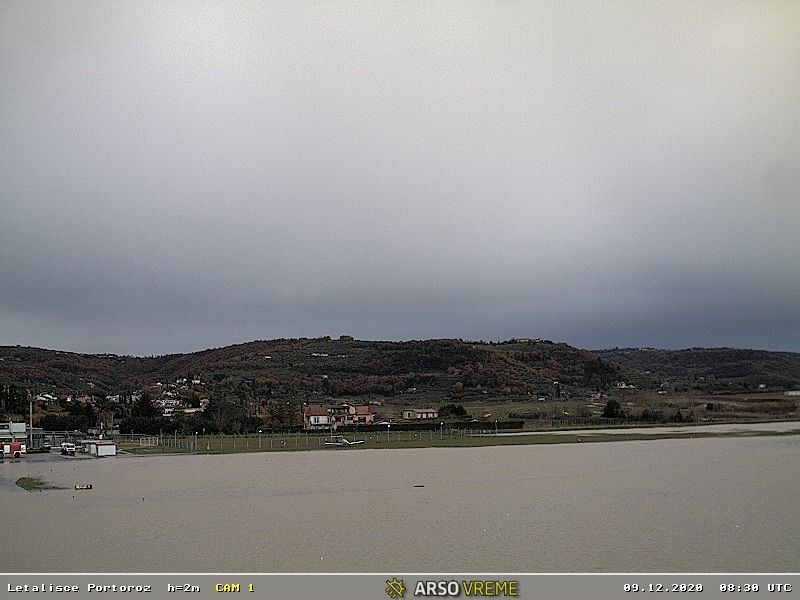 Vir: Spletna kamera ARSO Vir: Spletna kamera ARSO