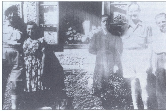 major_scott_telegrafist_in_domacini_iz_nadleska_zgajnar_91.jpg major_scott_telegrafist_in_domacini_iz_nadleska_zgajnar_91.jpg