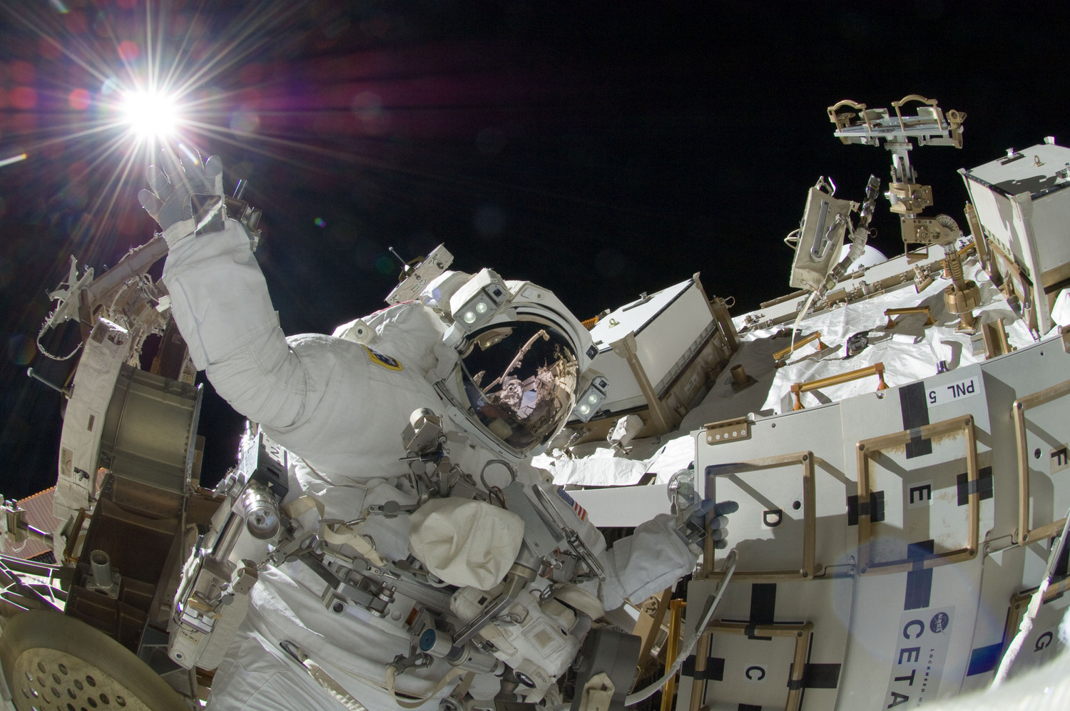 sunita_williams_iss-32_american_eva_b6_.jpg