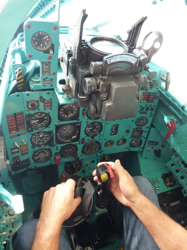 iar_93_orel44.jpg iar_93_orel44.jpg