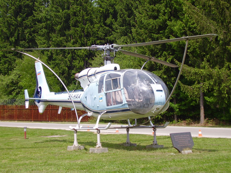 Gazelle pred letalsko bazo SV na Brniku aerospatiale_sa341_gazelle_pred_letalsko_bazo_sv_na_brniku.jpg