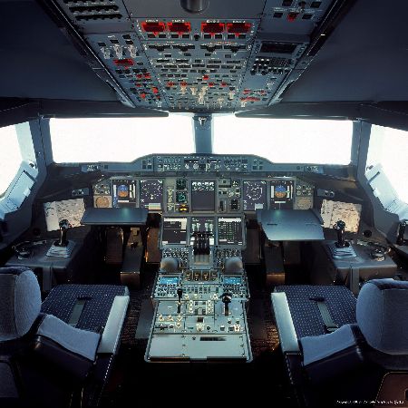a380_kokpit_virairbus.jpg