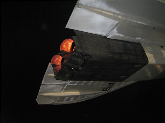concorde_left_wing.jpg