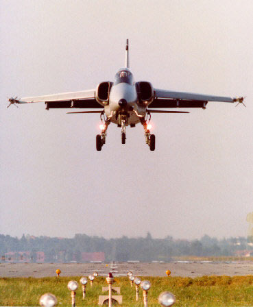 alenia_embraer_amx.jpg