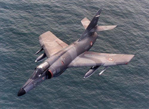 dassault_breguet_super_etendard_viravionsmilitares.jpg