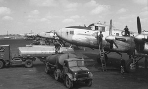 Avro lancastar med točenjem goriva berlin_al_avro_lancastrian.jpg